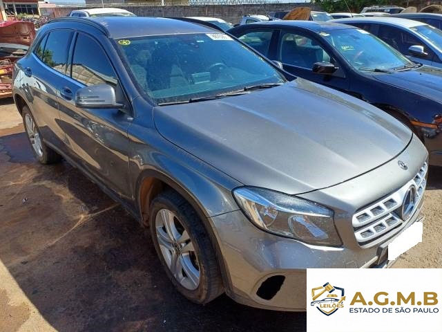 MERCEDES BENZ CLASSE GLA 200 1.6 16V TURBO 18/18